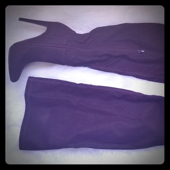 Tall boots - Picture 2 of 4